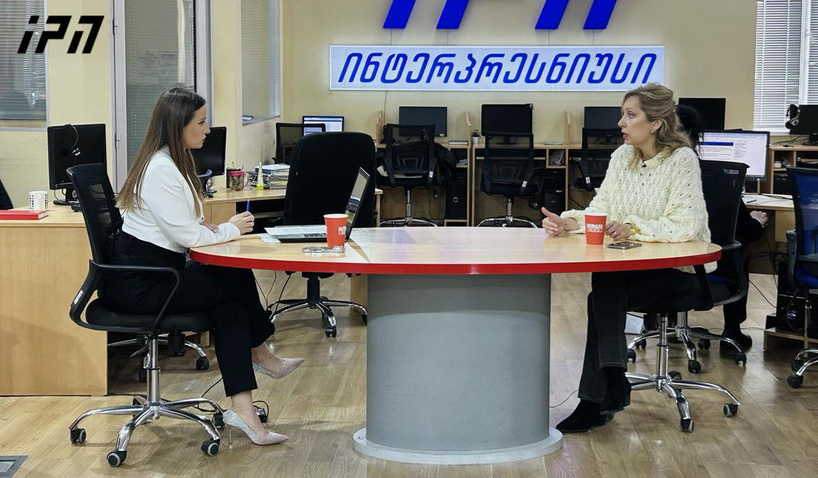 ნინო კალანდაძე - „ოცნების“ პრეტენზიები არავის აინტერესებს - აქამდე ჰქონდათ ფუფუნება რეზოლუციებზე ეთქვათ, რომ „ჩალის ფასი აქვს და არ გვაინტერესებს, ევროპა რას იტყვის“, მაგრამ „მოსკოვის მექანიზმის“ ანგარიშის სიმძიმე, როგორც არ უნდა დააკნინონ, არ იკლებს