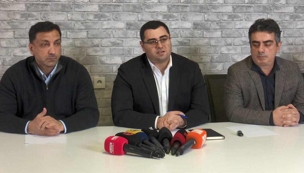 „ოპოზიციური ალიანსი“ - ვიწყებთ აქტიურ კომუნიკაციას საფრანგეთთან, რომ ბიძინა ივანიშვილის წინააღმდეგ გამოძიება დაიწყოს, ასევე, ყველაფერს გავაკეთებთ, რომ მან ჰააგის ტრიბუნალში, ბრალდებულის სკამზე დაასრულოს