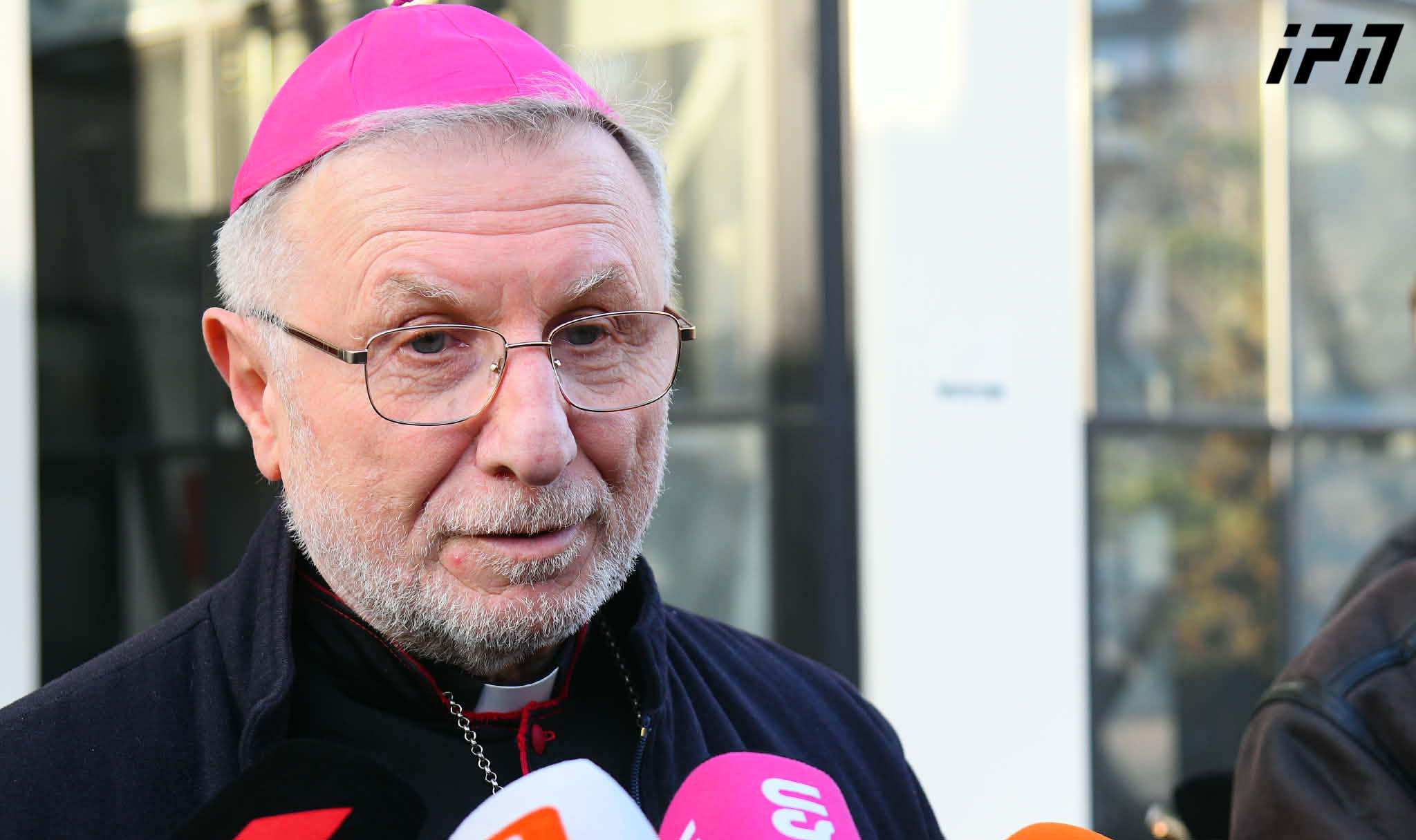 ეპისკოპოსი ჯუზეპე პაზოტო - ჩვენი ლოცვით უნდა დავეხმაროთ პატრიარქს