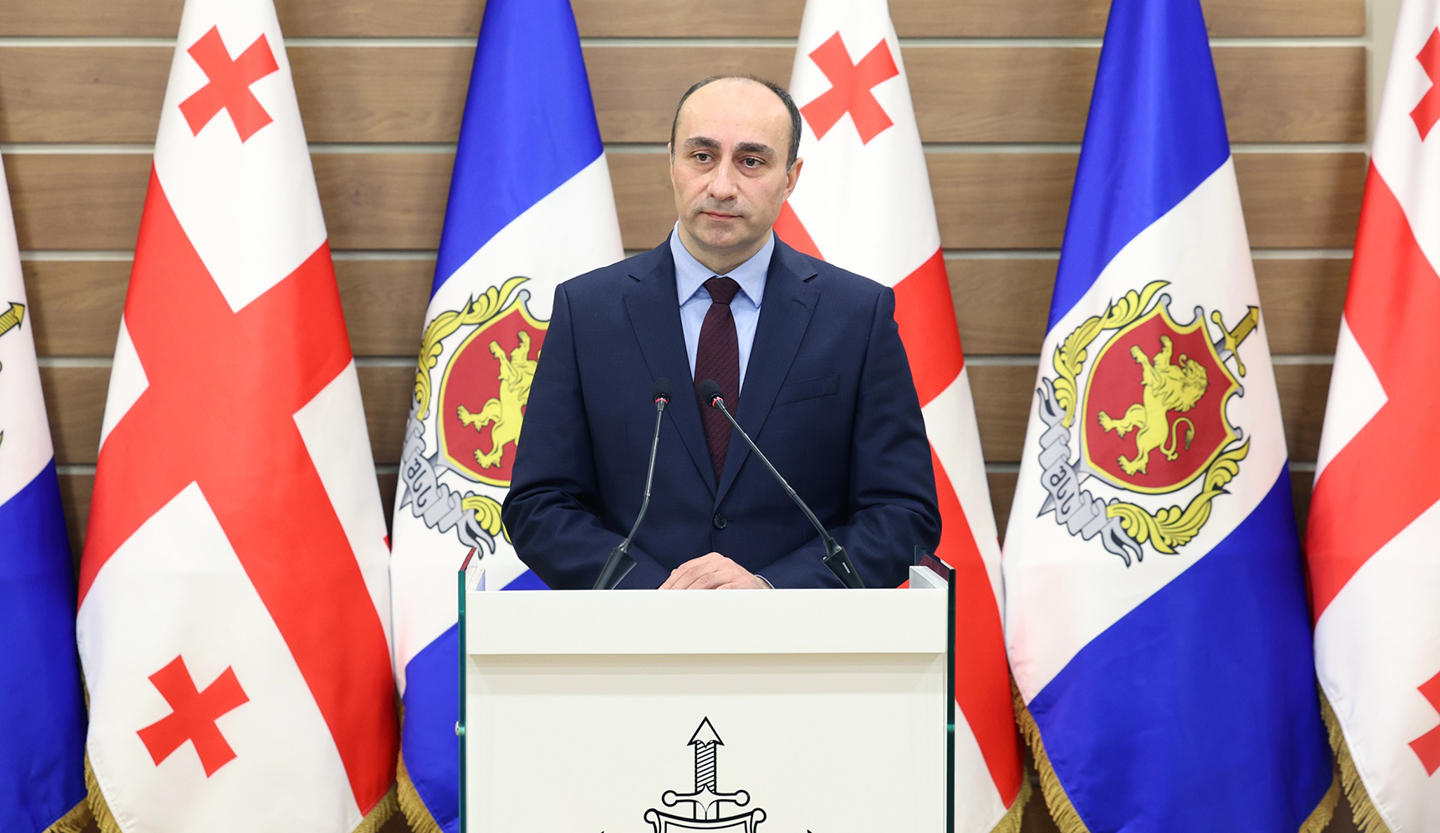 შს მინისტრის ინფორმაციით, აჭარაში ჩატარებული ღონისძიებების შედეგად, „ქურდულ სამყაროსთან” კავშირში მყოფი 72 პირი დააკავეს