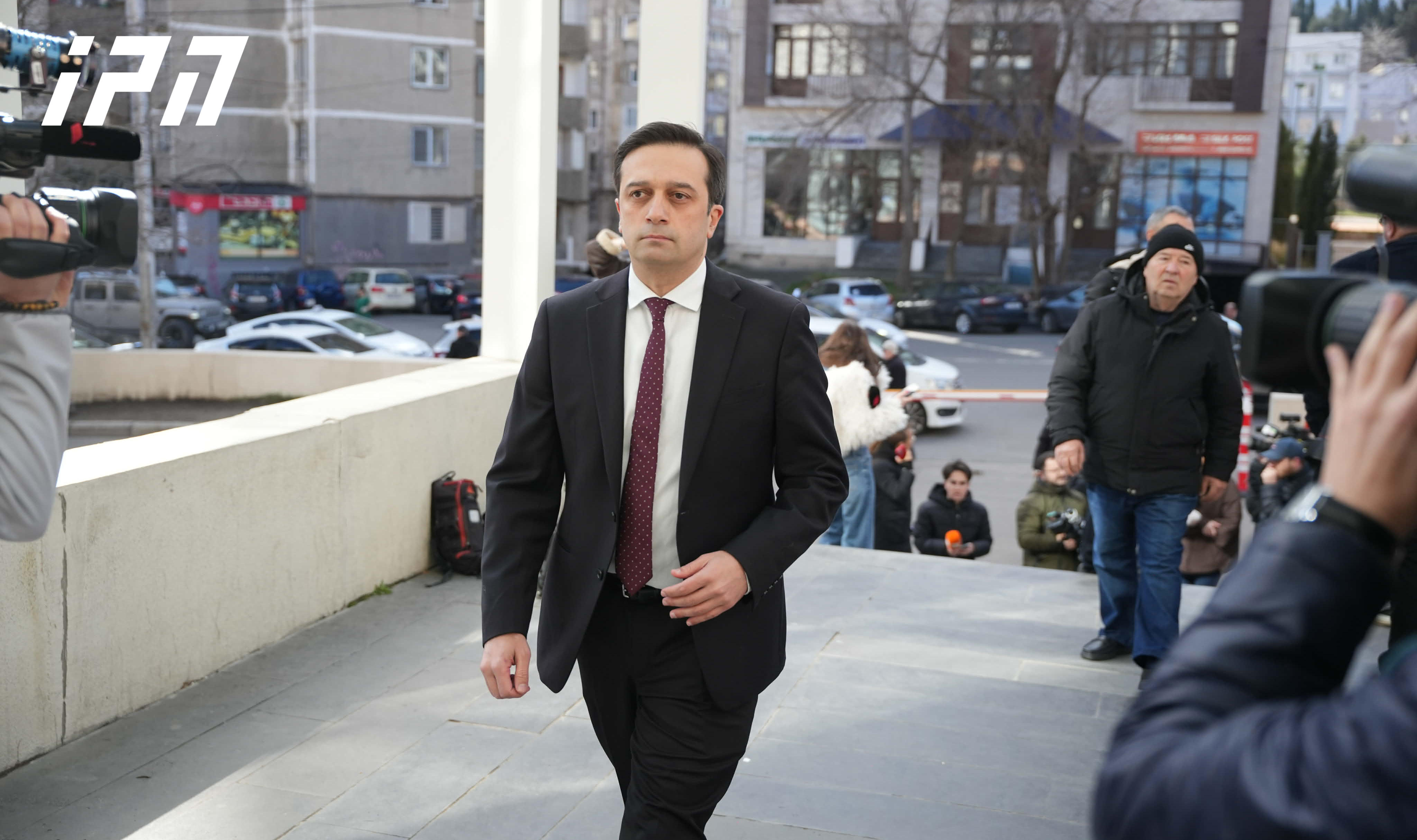 სახალხო დამცველი - ყველაფერს აკეთებენ, რომ პატრიარქის ჯანმრთელობა სტაბილური იყოს, საბოლოოდ, გამოვიდეს ამ მდგომარეობიდან - ექიმებთან საუბარი არ მქონია, მაგრამ ვინც იქ იმყოფება დამაიმედებელი განწყობა აქვთ