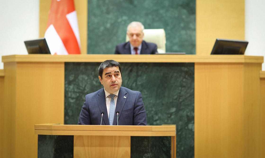 შალვა პაპუაშვილი - წელს აღვნიშნავთ ქრისტიანობის სახელმწიფო რელიგიად გამოცხადებიდან 1700 წელს და განსაკუთრებით ვულოცავ ილია მეორეს, რომლის ჯანმრთელობისა და მხნეობისთვის დღეს მთელი საქართველო ლოცულობს