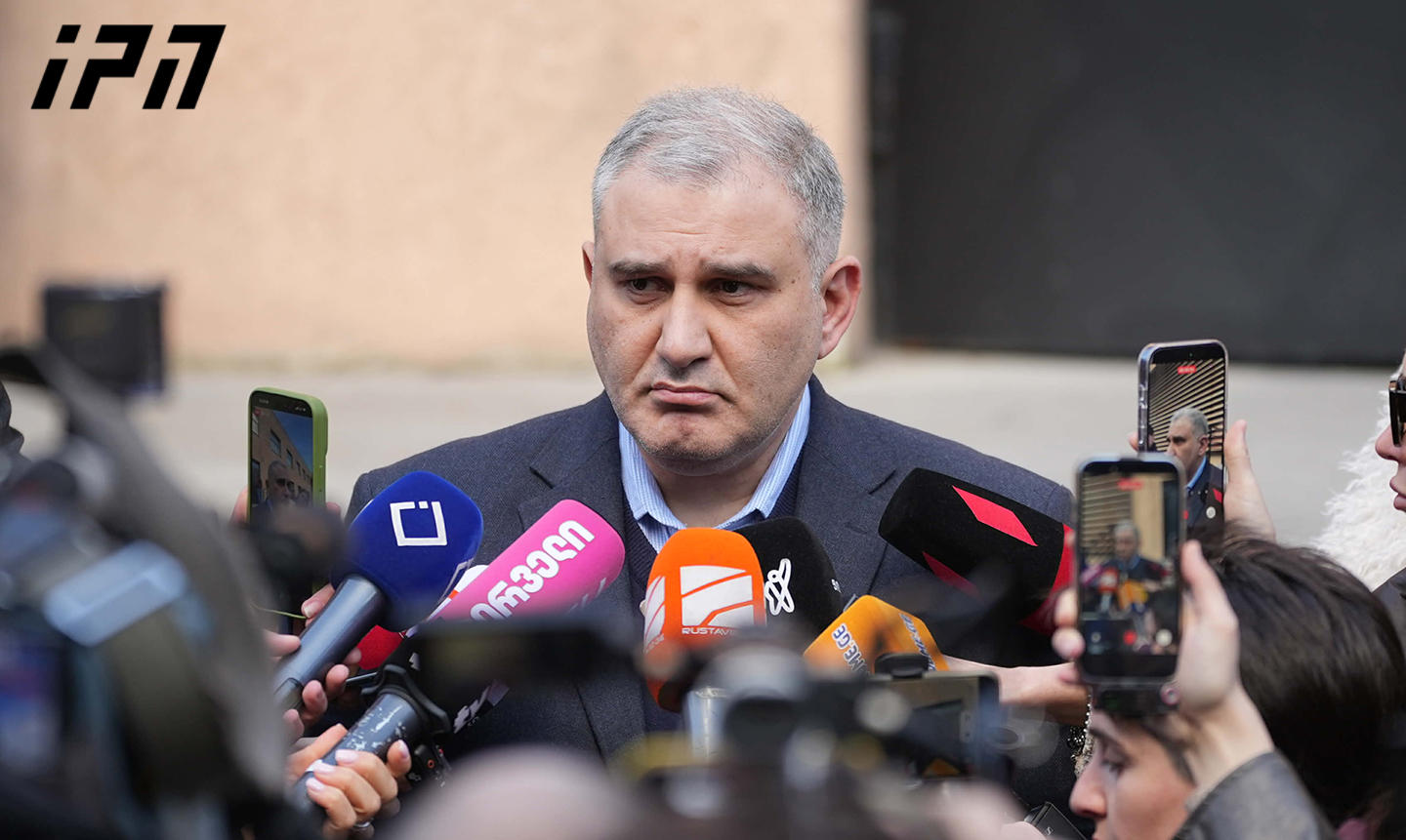 მიხეილ სარჯველაძე - არსებული მდგომარეობის მხედველობაში მიღებით, პატრიარქის უცხოეთში გადაყვანის საკითხი არ განიხილება - რაც შეეხება უცხოელი ექიმის ჩამოყვანას, რა წამსაც დადგება ასეთი საჭიროება, უზრუნველყოფილი იქნება