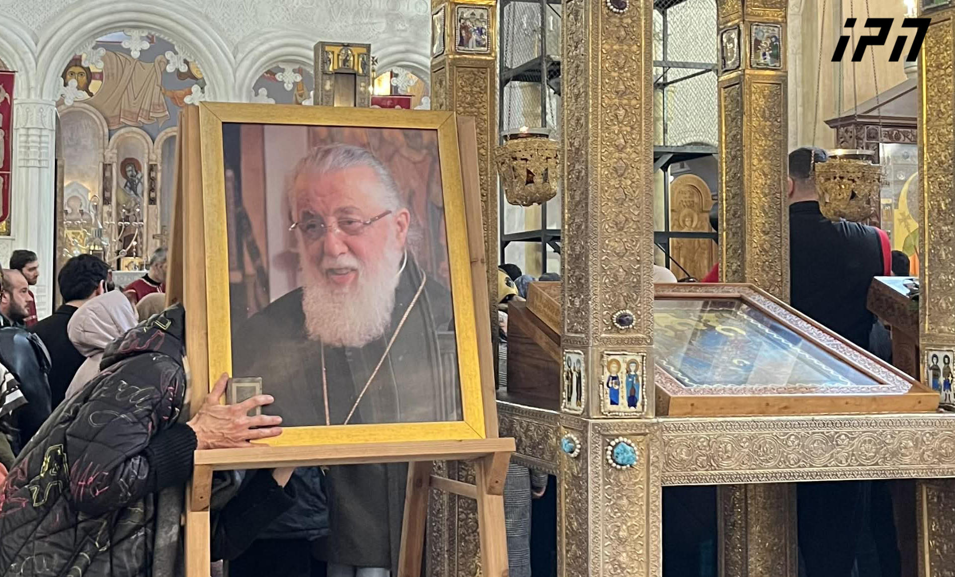 Патриархия Грузии - В16:00 по местному времени от здания Патриархии к Троицкому собору состоится пешее шествие