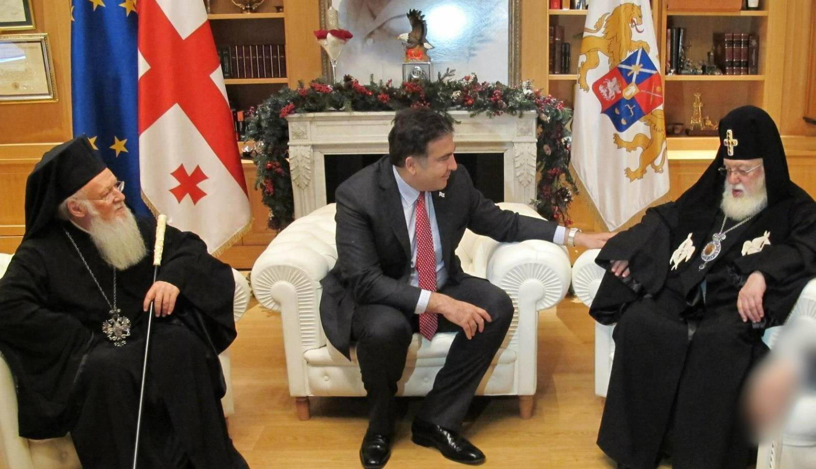 მიხეილ სააკაშვილი - ნამდვილად მასშტაბურმა პიროვნებამ დაგვტოვა - მინდა ვუთხრა მათ, ვინც იმედგაცრუებული იყო ბოლო წლებში მისი სიჩუმით, ის იყო ძალიან ცუდად და იმყოფებოდა სრული კონტროლის ქვეშ - ქართულ ეკლესიაში დიდი სიცარიელე რჩება