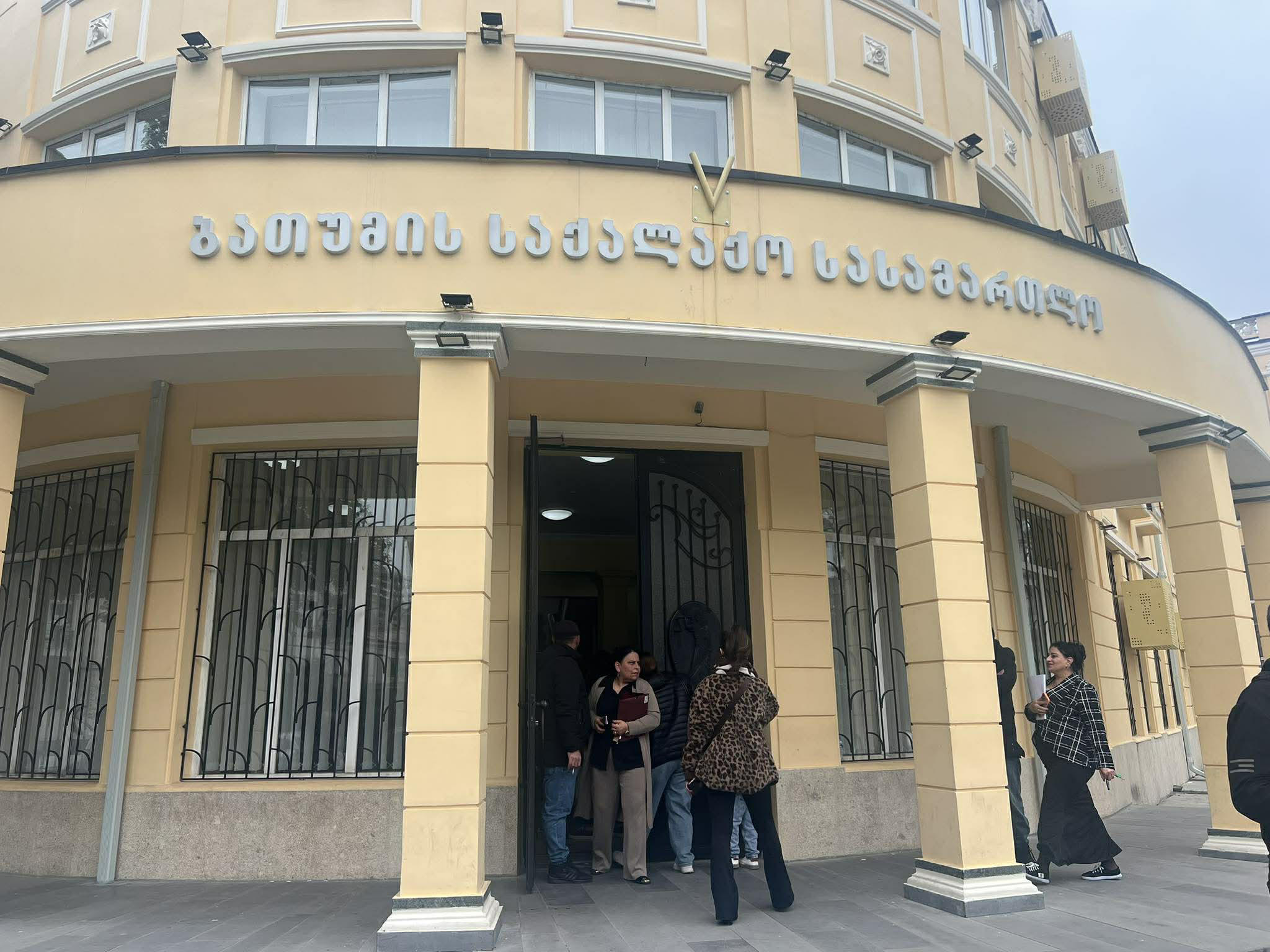 ბათუმში, „ქურდული სამყაროს“ წევრობის ბრალდებით დაკავებულ კიდევ 15 პირს აღკვეთის ღონისძიების სახით პატიმრობა შეეფარდა