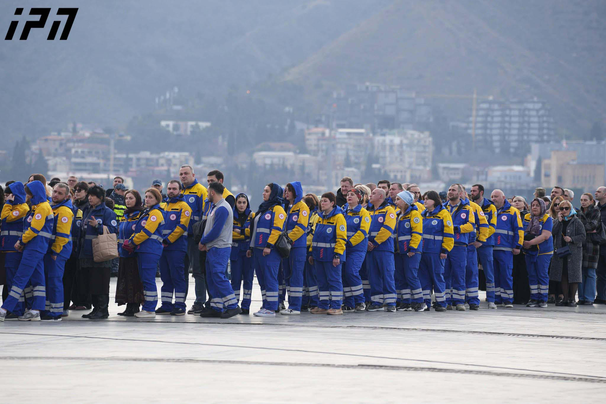 სასწრაფო დახმარების სამსახურის თანამშრომლებმა ილია მეორის ხსოვნას პატივი მიაგეს