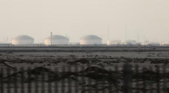 კატარის შინაგან საქმეთა სამინისტროს განცხადებით, ირანის სარაკეტო იერიშების შემდეგ ბუნებრივი აირის ობიექტზე გაჩენილი ხანძარი კონტროლს ექვემდებარება