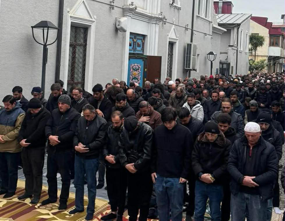 საქართველოში მცხოვრები მუსლიმი მრევლი ბაირამის დღესასწაულს აღნიშნავს