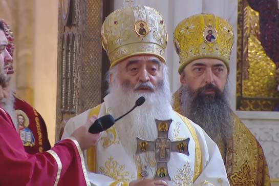 მეუფე საბა გიგიბერია - აღმოჩნდნენ ადამიანები, რომლებმაც ნიშნის მოგებით თქვეს: სად არის პატრიარქის პირობა, როდესაც ბრძანა: უფალი მანამდე არ წამიყვანს, ვიდრე საქართველო სამშვიდობოს არ გავაო - რა არის, თუ არა სამშვიდობოს გასვლა, რასაც დღეს ქვეყანაში ვხედავთ?