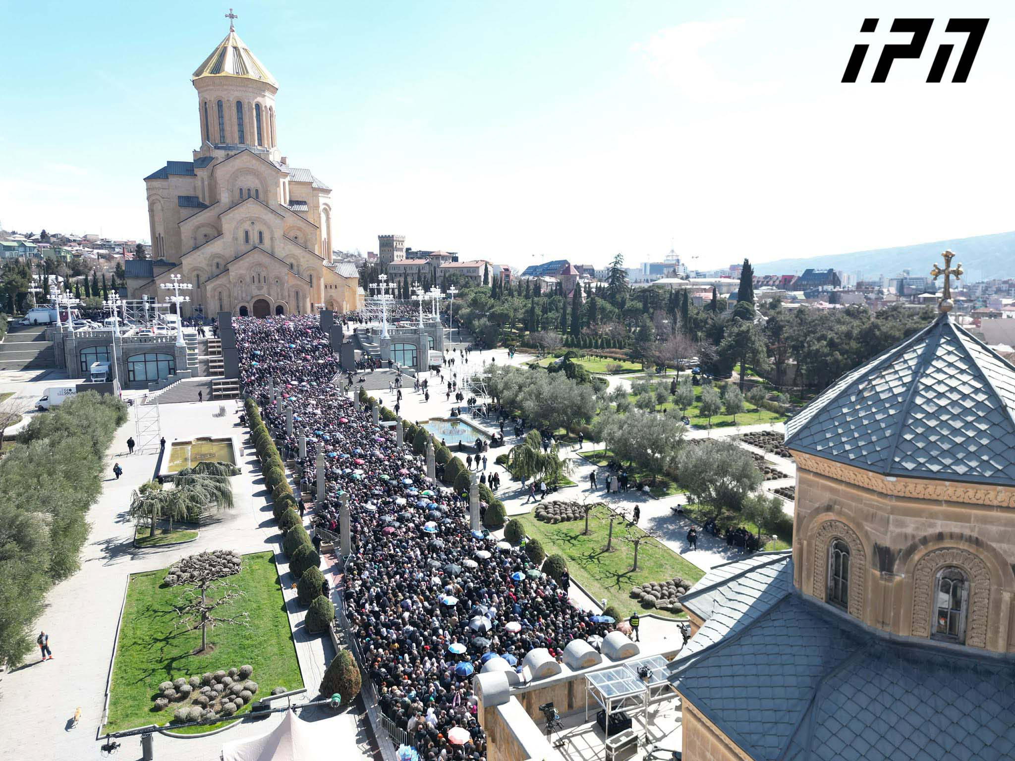 როგორ ემშვიდობებოდა საქართველო პატრიარქს - „ინტერპრესნიუსის“ ფოტორეპორტაჟი