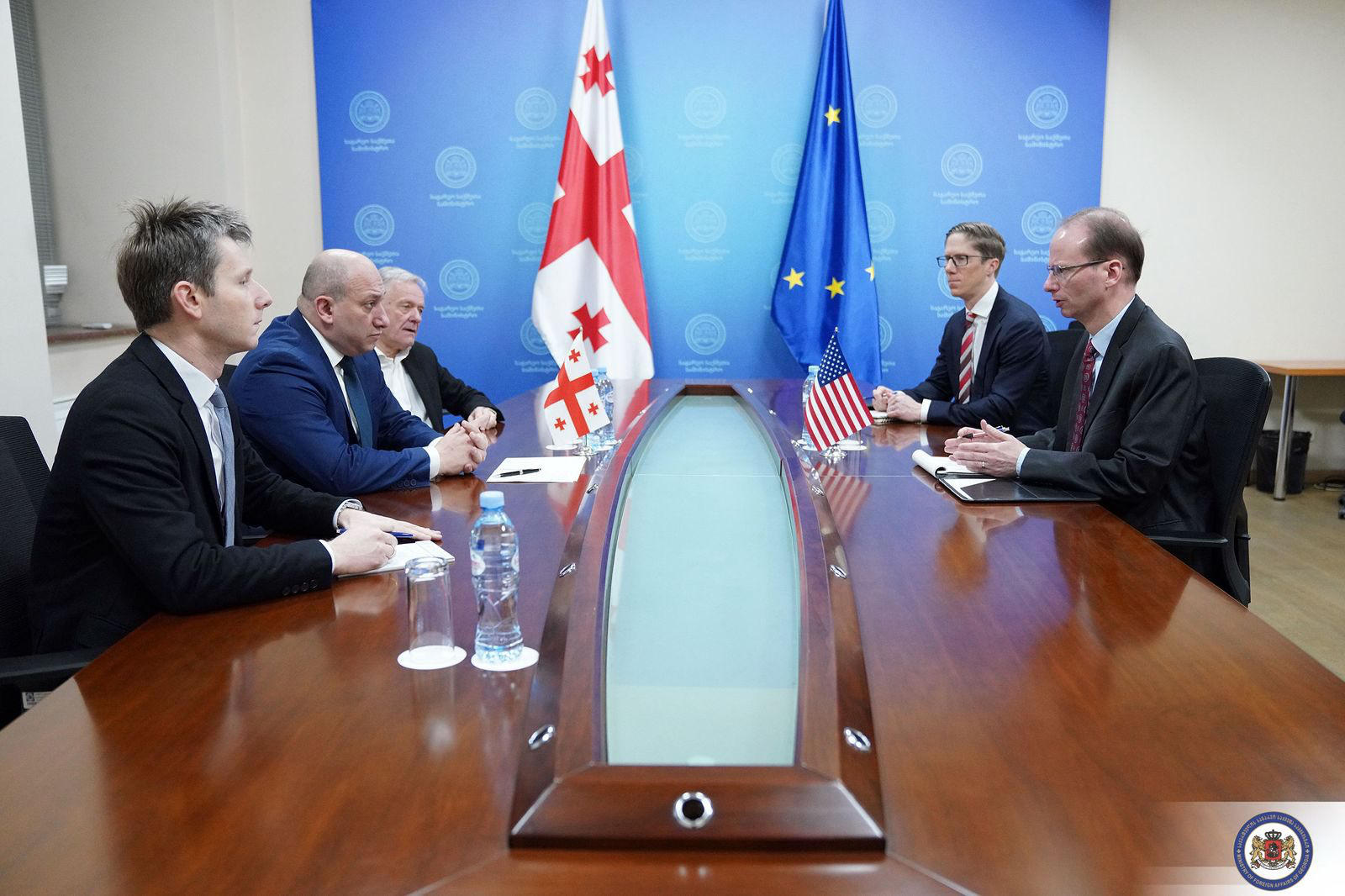 საქართველოს საგარეო საქმეთა მინისტრის მოადგილემ აშშ-ს ელჩის მოვალეობის შემსრულებელთან შეხვედრა გამართა