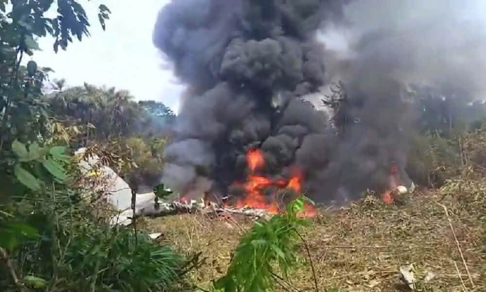 კოლუმბიაში სამხედრო თვითმფრინავი ჩამოვარდა, რომლის ბორტზეც 110 ჯარისკაცი იმყოფებოდა