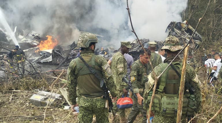 Reuters - კოლუმბიაში ავიაკატასტროფის შედეგად, სულ მცირე, 66 სამხედრო მოსამსახურე დაიღუპა