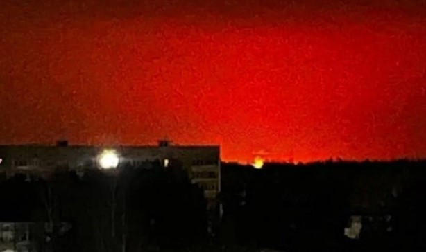 В Ленинградской области дронами атакован нефтеперерабатывающий завод