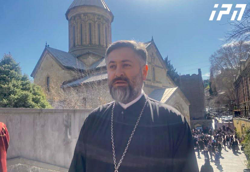 დეკანოზი იაკობ მახნიაშვილი - მიჩვეული ვართ სახელისუფლო არჩევნებს, სადაც ვნებათაღელვაა, ეს პროცესები, არ უნდა გადმოვიტანოთ საეკლესიო სულიერ ველზე - არაფერი გარე ჩარევა არ იგრძნობა