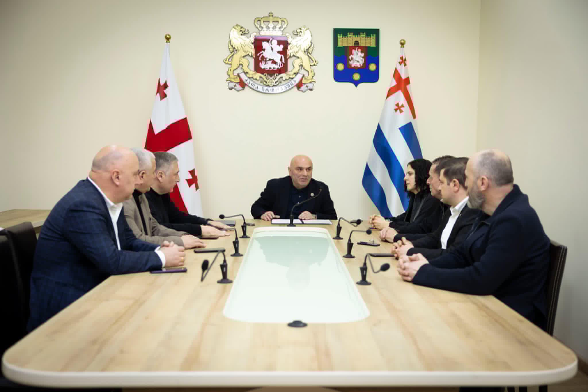 აჭარის უმაღლესი საბჭოს ბიურომ კომიტეტების შემადგენლობაში ცვლილების შეტანის საკითხზე იმსჯელა