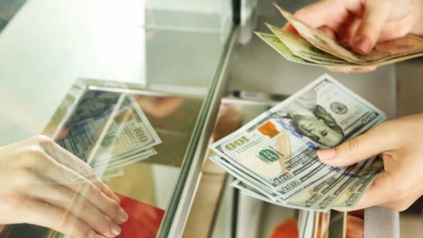 აშშ დოლარის ოფიციალური ღირებულება 2.6998 ლარი გახდა