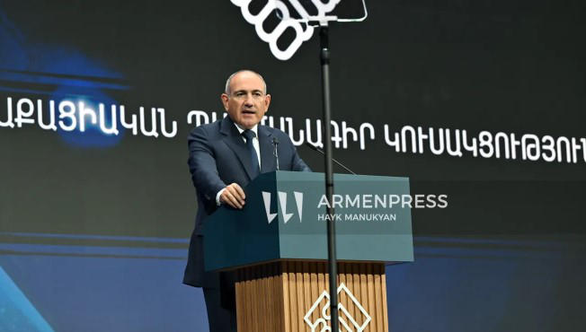 სომხეთის მმართველმა პარტიამ დაგეგმილ საპარლამენტო არჩევნებში პრემიერ-მინისტრობის კანდიდატად კვლავ ნიკოლ ფაშინიანი წარადგინა