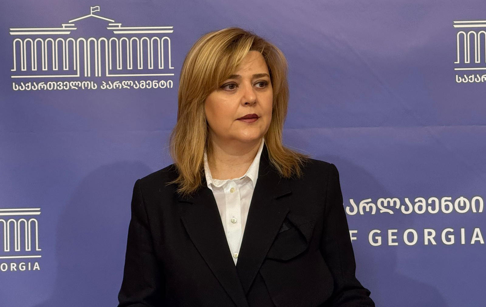 ქეთევან ბაკარაძე - მოვუწოდებთ „ოცნებას“: გაზარდეთ პენსიები 200 ლარით და დააკანონეთ, რომ საქართველოში ხელფასი არ იყოს 1150 ლარზე ნაკლები!