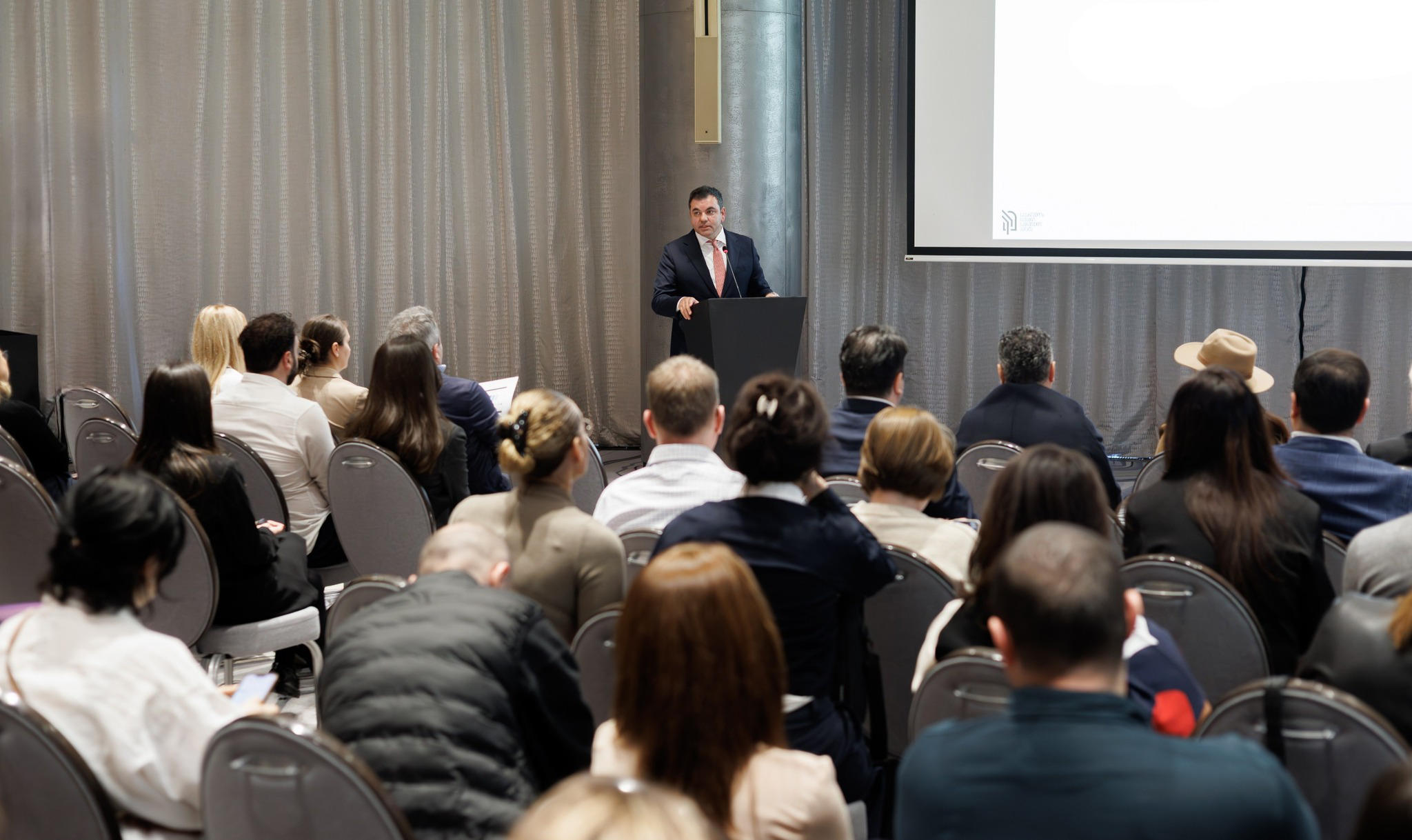 საქართველოს სავაჭრო-სამრეწველო პალატის ორგანიზებით, თემაზე – „მშენებლობის ნებართვის გაცემის პროცედურები“ შეხვედრა გაიმართა