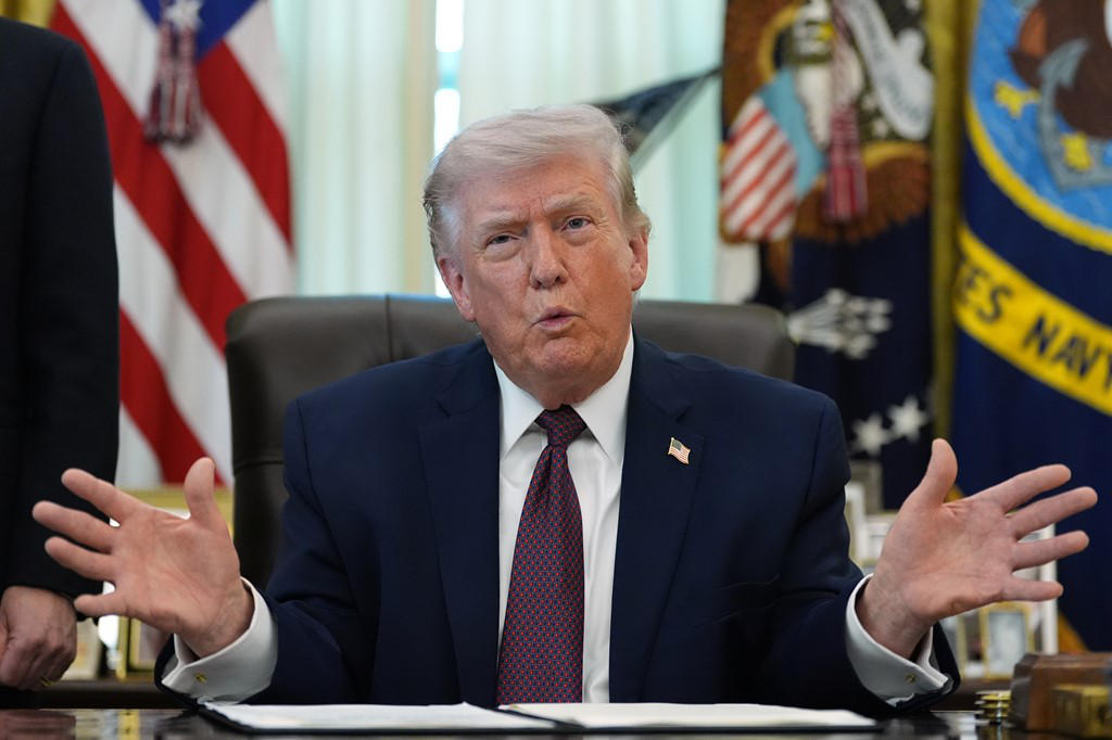 დონალდ ტრამპის განცხადებით, აშშ ირანს ორ-სამ კვირაში დატოვებს