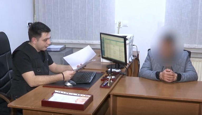 შსს - თელავში დააკავეს პირი, რომელიც თანასოფლელს ფიზიკურად გაუსწორდა და მას მძიმე დაზიანებები მიაყენა