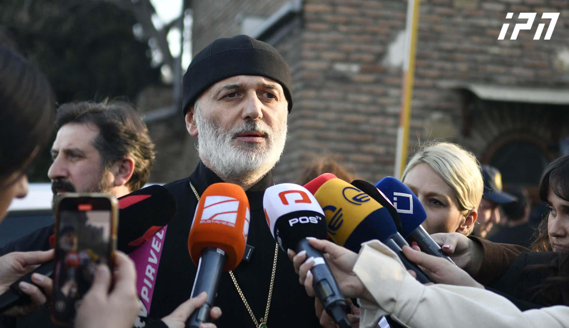 დეკანოზი ანდრია -  განათლების თემასთან დაკავშირებით განსაკუთრებული მსჯელობა არ ყოფილა, თუმცა მინიმუმ სასულიერო სემინარია რჩება მოთხოვნად