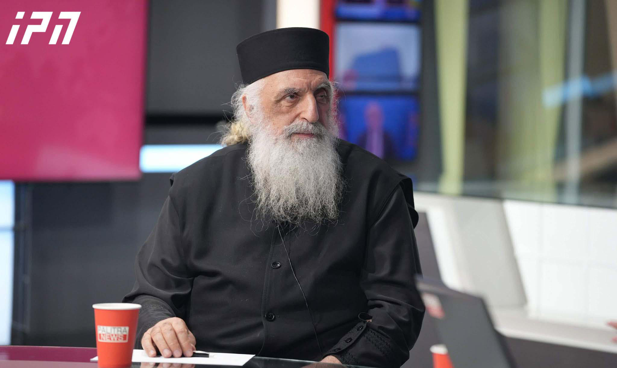 მეუფე სტეფანე - პატრიარქის გადაწყვეტილებას ვენდობი და არანაირი არჩევანი გასაკეთებელი არ მაქვს - ვხედავთ მეუფე შიოს საქმიანობას და მე კმაყოფილი ვარ - პატრიარქის გარეშე მას არაფერი არ გაუკეთებია, ამიტომ მაქვს მისი ნდობა