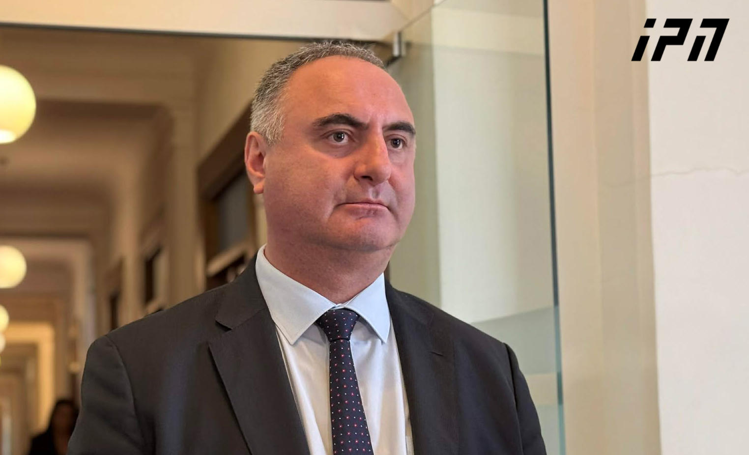 მინისტრის მოადგილე - კანონპროექტში არ წერია, რომ საზღვარგარეთ წასული წვევამდელი ვალდებული იქნება ჯარში გაწვევის შეტყობინებისთანავე სამშობლოში დაბრუნდეს - მას მიეცემა გონივრული ვადა, რომ საქმე დაასრულოს