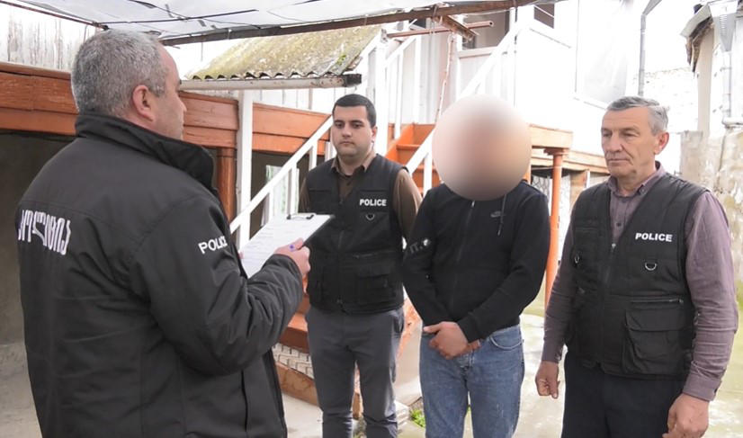 მარნეულში ცივი იარაღით მამაკაცი დაჭრეს - პოლიციამ 1 პირი დააკავა