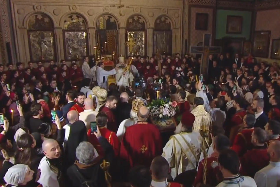 სიონის საპატრიარქო ტაძარში სააღდგომო ლიტურგია მიმდინარეობს