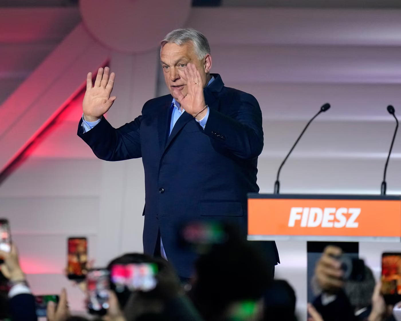 ვიქტორ ორბანმა არჩევნებში დამარცხება აღიარა