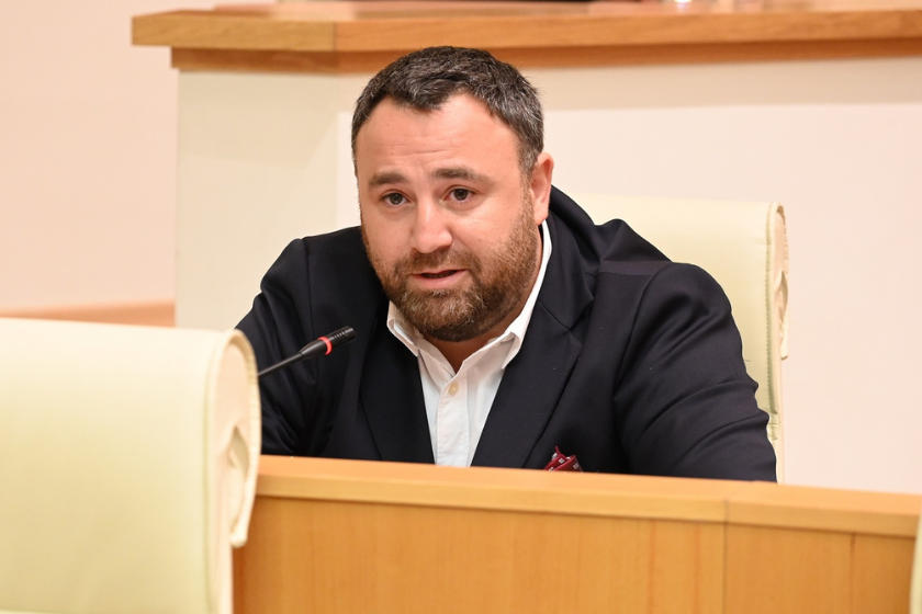 არჩილ ბერიძე - „ვეფხისტყაოსნის“ ასეთი სიღრმით გაცოცხლება არის არა მხოლოდ ხელოვნების აქტი, არამედ ეროვნული თვითშეგნების ძლიერი გამოხატულება - ეს იყო დიდი დაბრუნება არა მხოლოდ რუსთაველის თეატრის, არამედ მთლიანად ქართული თეატრის