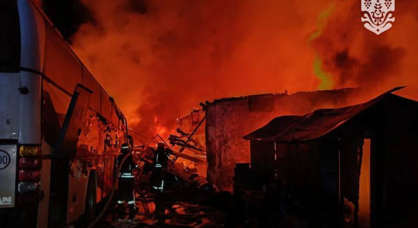 რუსეთმა ოდესის ოლქში პორტს დაარტყა, რის შედეგადაც პანამის დროს ქვეშ მცურავი გემი დაზიანდა