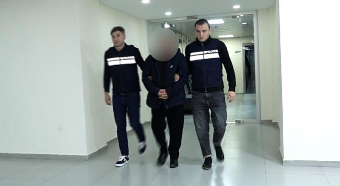 შსს - დაკავებულია კაცი, რომელიც საკუთარი მეუღლის არასრულწლოვან შვილიშვილებს აუპატიურებდა და მათ მიმართ სექსუალური ხასიათის სხვაგვარ ქმედებას ახორციელებდა