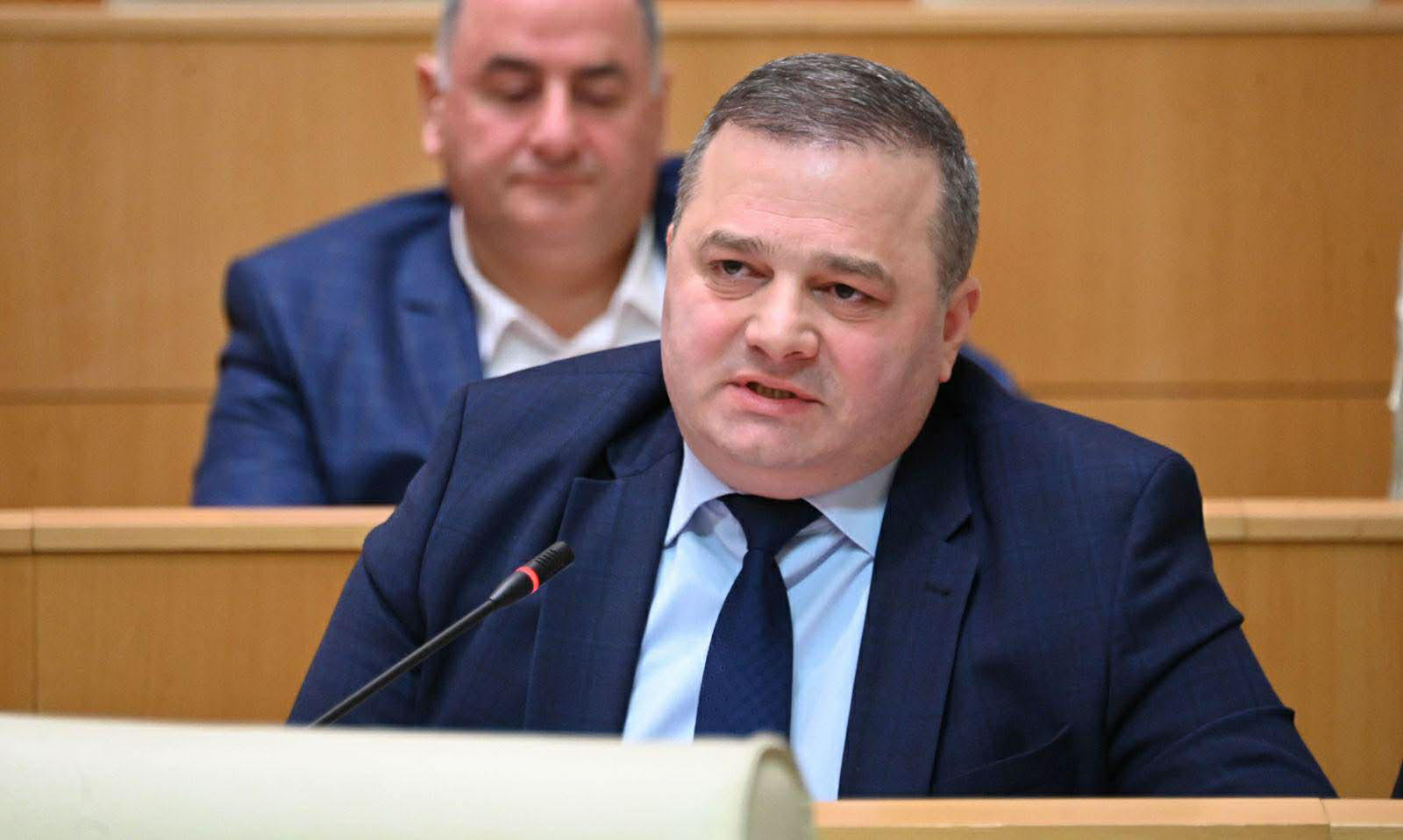 შალვა კერესელიძე ბოჭორიშვილს - გახარიას წინააღმდეგ ჩორჩანასთან დაკავშირებით აღძრული საქმე არის თუ არა იმ ცნობილი ბოდიშის მოხდის გამოხატულება ოკუპანტების მიმართ, რომელიც თქვენმა საპატიო თავმჯდომარემ წინასაარჩევნო პერიოდში გააჟღერა?