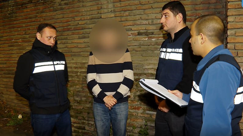 სამართალდამცველებმა გაუპატიურების ბრალდებით ერთი პირი დააკავეს