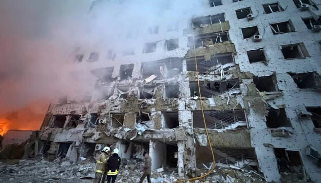 რუსებმა ოდესას რაკეტებით და დრონებით დაარტყეს, დაიღუპა 8 ადამიანი და 16  დაშავდა