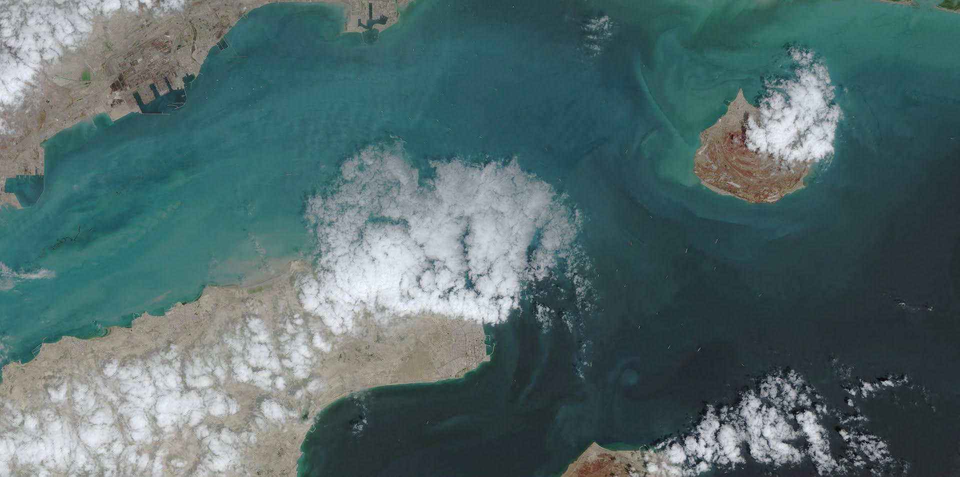 Sky News - ირანი აცხადებს, რომ ჰორმუზის სრუტე კვლავ დახურა