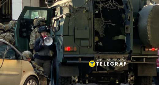 კიევში უცნობმა პირმა ხალხს ცეცხლი გაუხსნა, არის მსხვერპლი