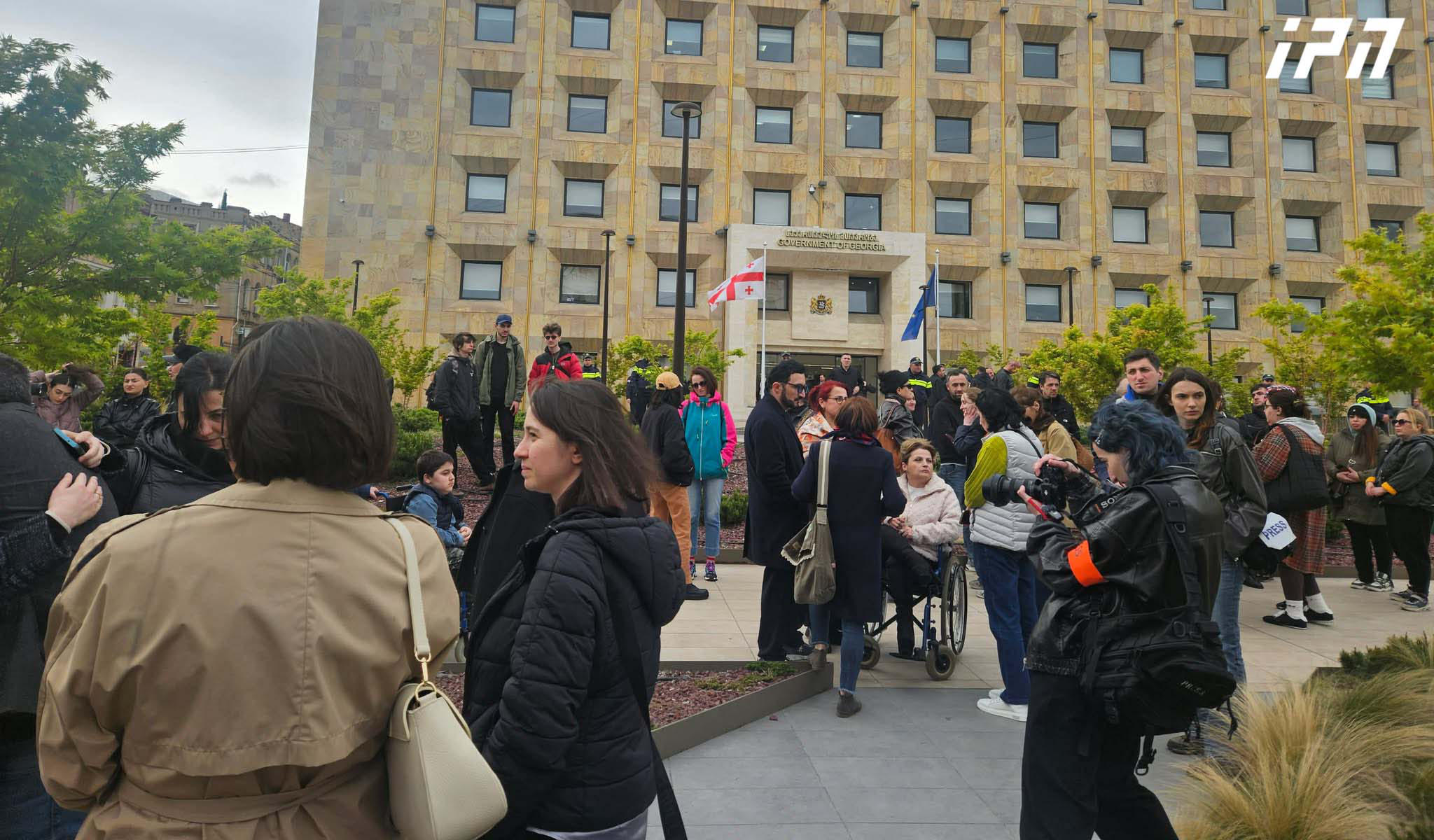 დიუშენით დაავადებული ბავშვების მშობლები მთავრობის ადმინისტრაციასთან  საპროტესტო აქციას მართავენ