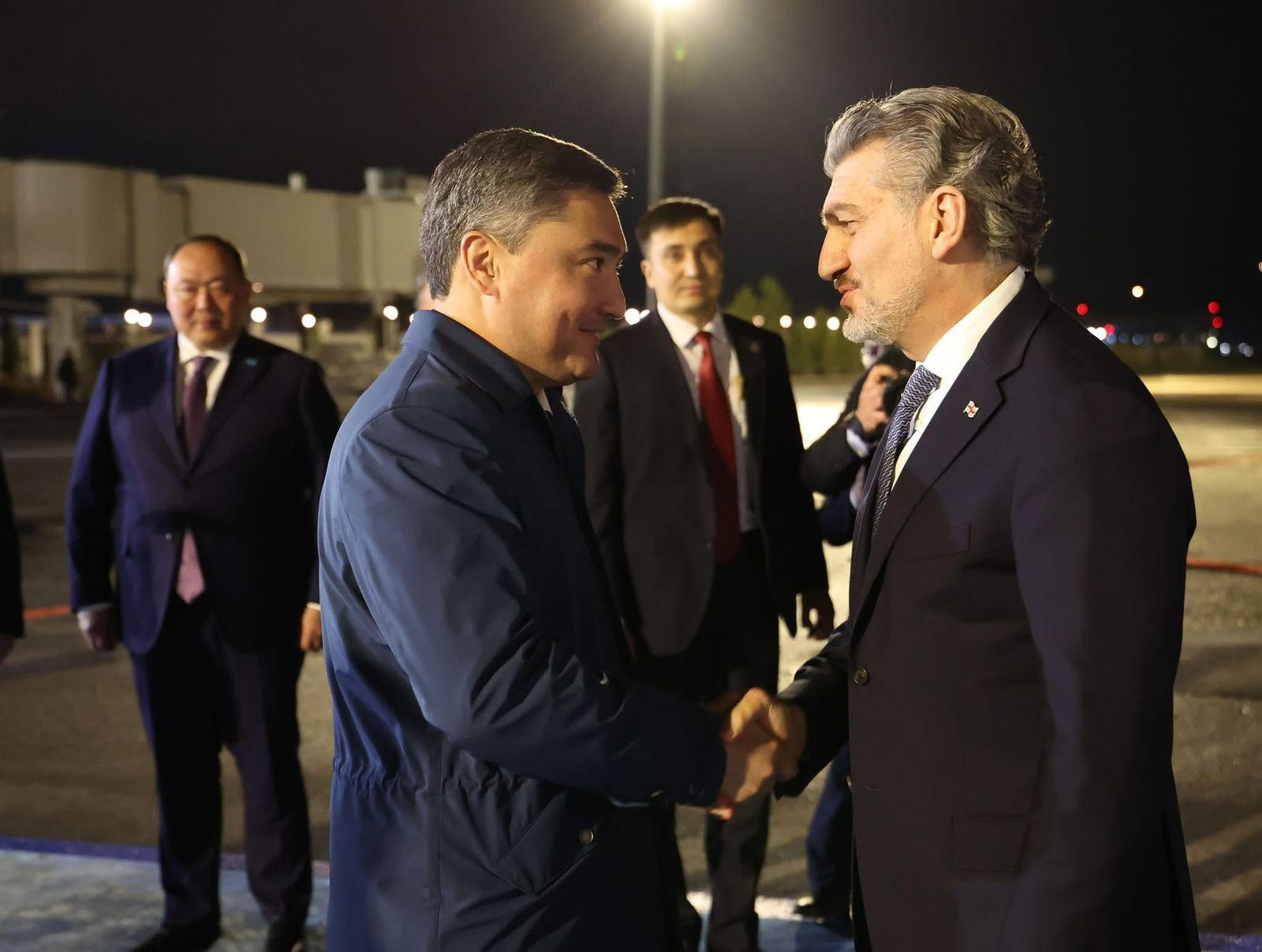 მიხეილ ყაველაშვილი სამუშაო ვიზიტით ასტანაში იმყოფება, სადაც რეგიონულ ეკოლოგიურ სამიტში მიიღებს მონაწილეობას