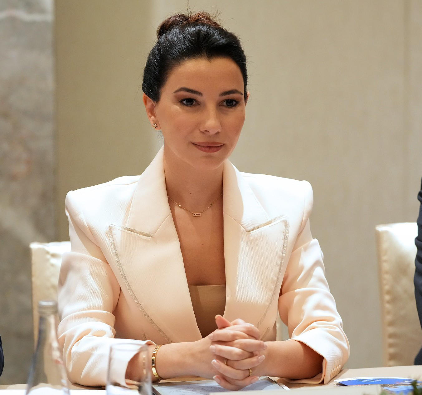 ეკონომიკის სამინისტრო - ჩინეთთან სავაჭრო-ეკონომიკური ურთიერთობების დინამიკიდან გამომდინარე, დაიწყო მოლაპარაკებები დამატებითი პირდაპირი ფრენების დაწყებაზე, მათ შორის, თბილისი-შანხაის ხაზზე - აღნიშნულის თაობაზე მარიამ ქვრივიშვილი მორიგ შეხვედრას გამართავს