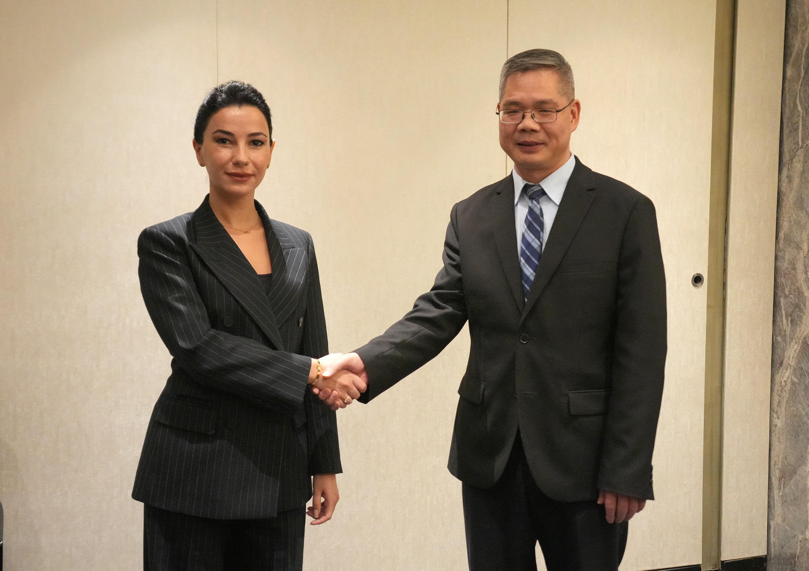 ეკონომიკის სამინისტრო - 15 ივლისიდან შანხაი-თბილისის მიმართულებით პირდაპირი ფრენები იწყება