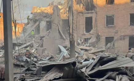 უკრაინული მედია - რუსების მიერ დნიპროზე დარტყმის შედეგად, სულ მცირე, 2 ადამიანი დაიღუპა და 21 დაშავდა