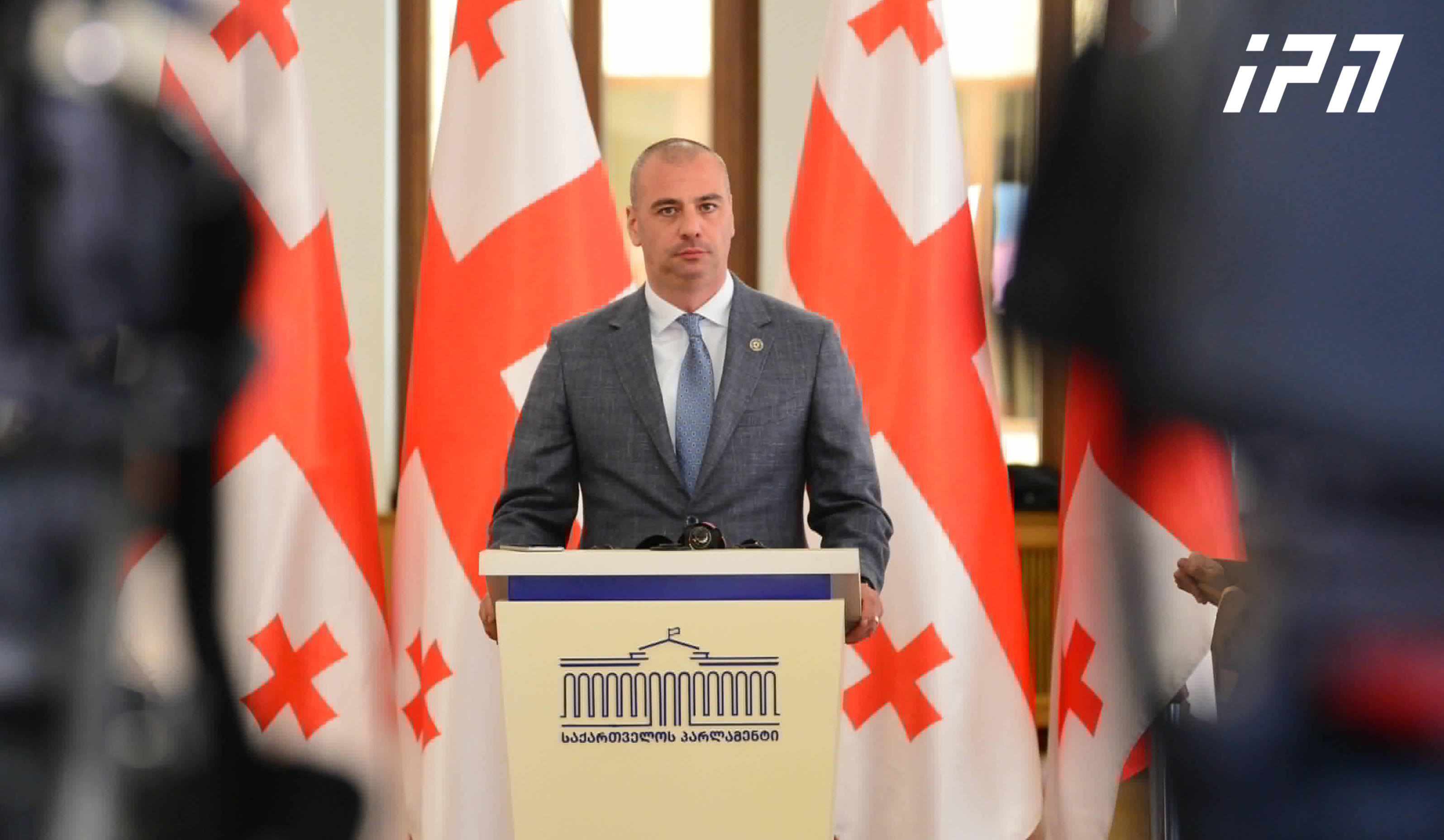 ლევან მაჭავარიანი - ჰერჩინსკის განცხადება ცალსახად თავხედურია - თუ აქამდე თავს ესხმოდა მხოლოდ „ქართულ ოცნებას“, უკვე დაიწყო თავდასხმა ხალხზე, ევრობიუროკრატები ან უნდა შეეგუონ, რომ „ოცნებას“ ვერ ანაცვლებენ ან უნდა დაველოდოთ გამოფხიზლებას ევროპელ ხალხში