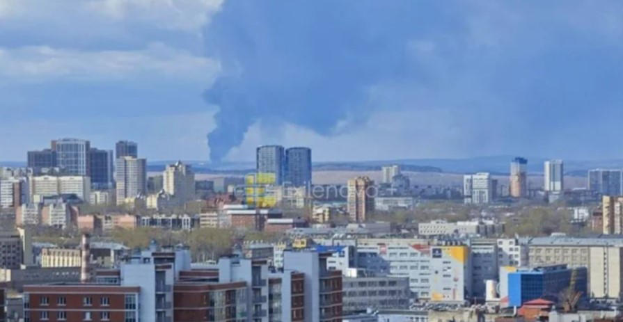 რუსეთის ქალაქებში, ორსკსა და პერმში, ნავთობგადამამუშავებელ ქარხნებზე დრონებით თავდასხმები განხორციელდა