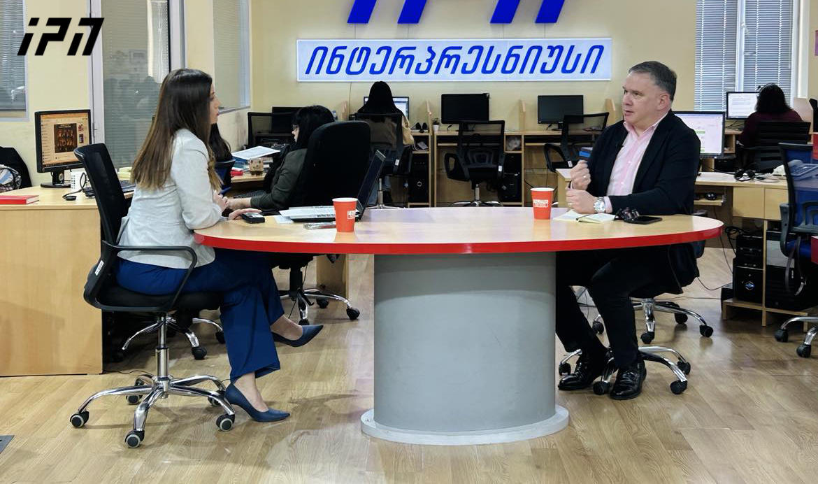 ზაზა ბიბილაშვილი - „ქართული ოცნების“ პირიდან ამოსული არც ერთი სიტყვა არ დაიჯერება, ამიტომ თავი უნდა შევიკავოთ სპეკულირებისგან, რა შეიძლება მაისში მოხდეს - გვანახონ! ის, რომ აშშ-თან ურთიერთობებში გალღობა იქნება, არარეალისტურია