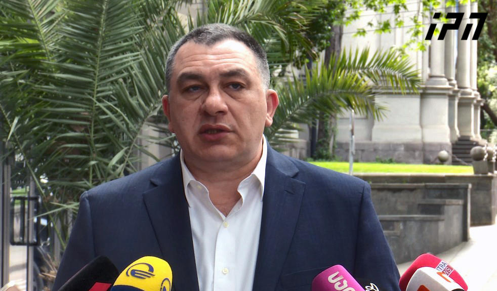 გიგა ბოკერია ირაკლი ღარიბაშვილის შესახებ თამაზ თამაზაშვილის განცხადებაზე - ჩანს, როგორ ექცევა საკუთარ გარემოცვას ივანიშვილი, ადამიანურად საცოდაობაა, ტრაგიკული ამბავია